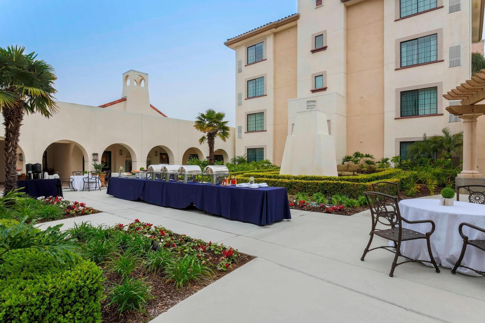 Courtyard San Diego Airport/Liberty Station Extérieur photo