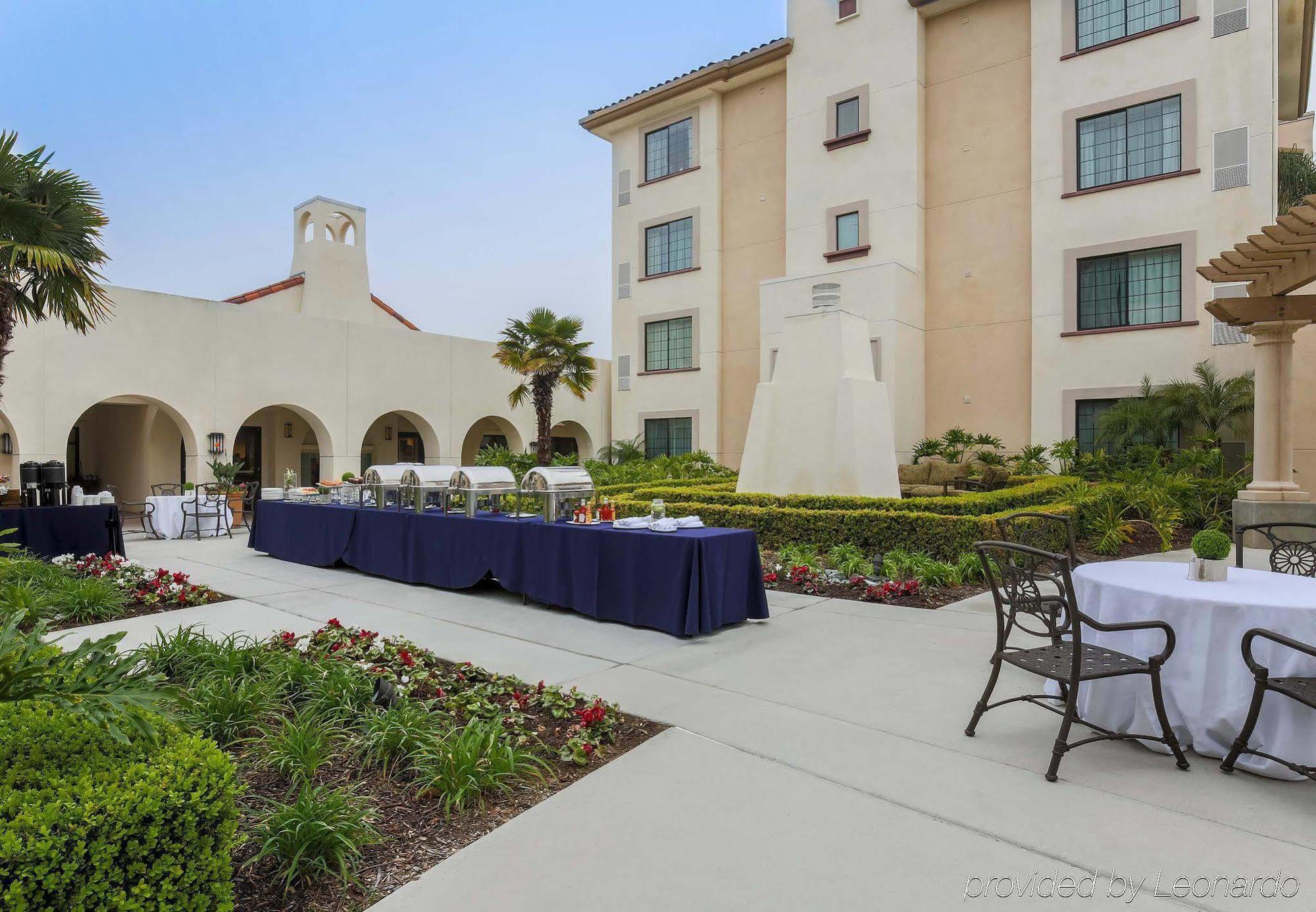 Courtyard San Diego Airport/Liberty Station Extérieur photo